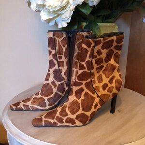 Ralph Lauren Giraffe Print Booties *flawed